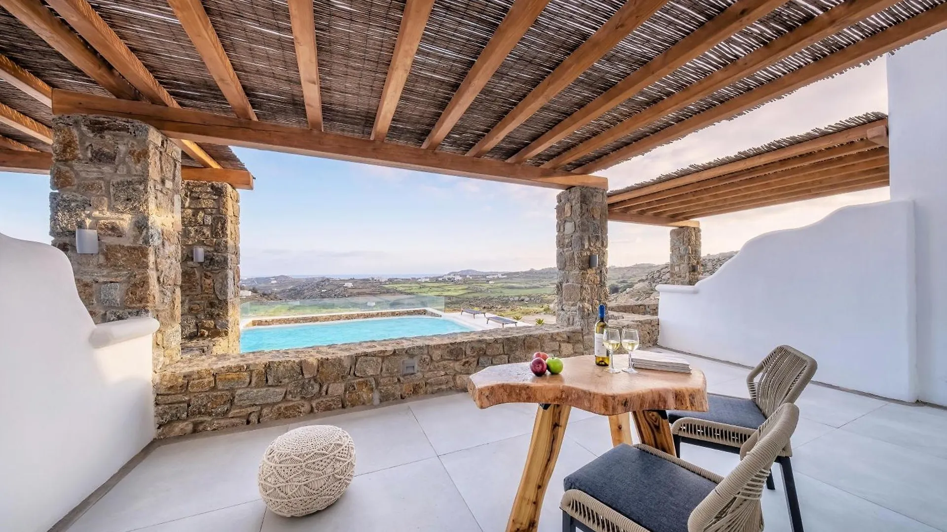 Legendary Suites Mykonos Town Hotel