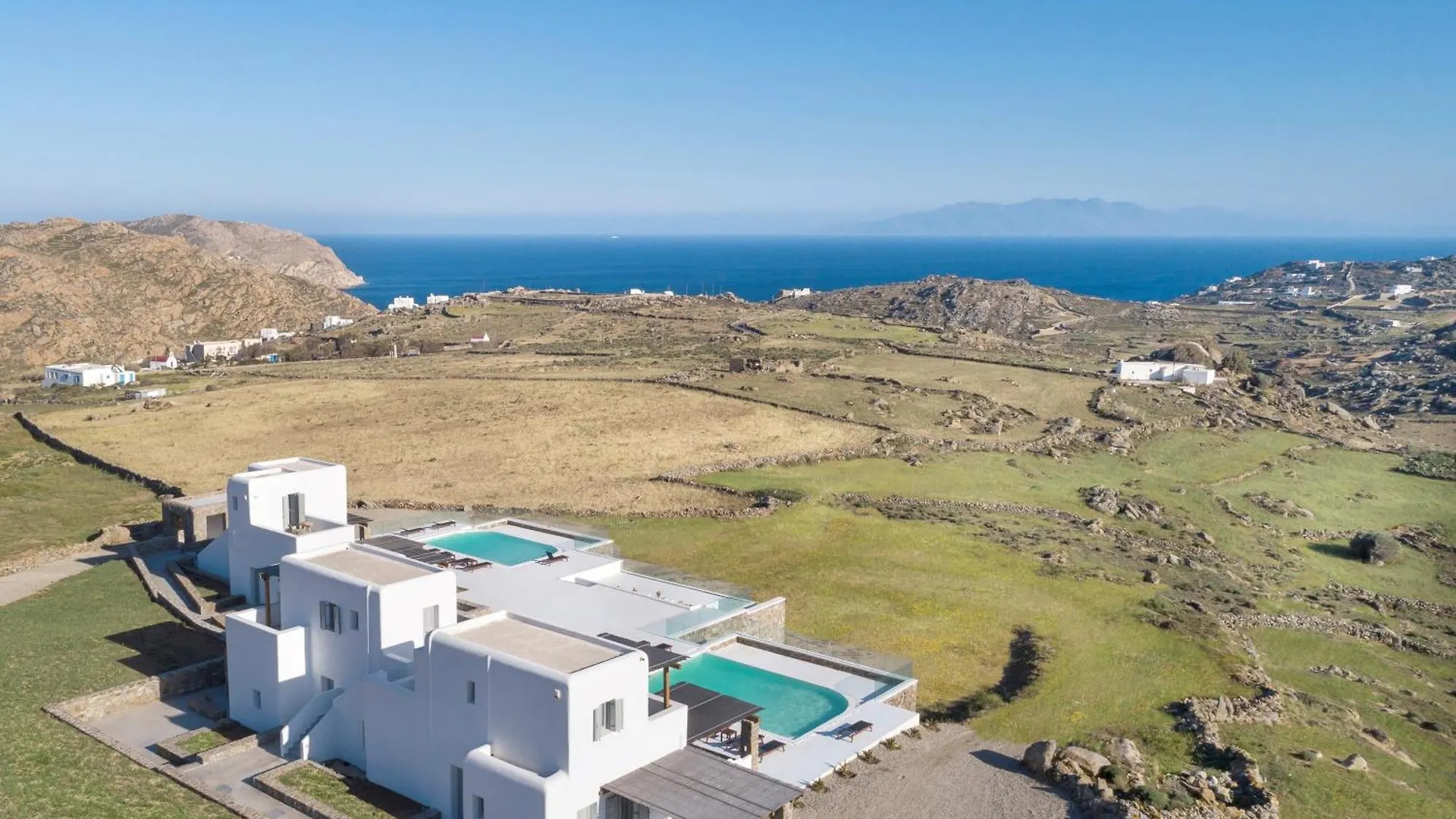 Legendary Suites Mykonos Town 4*,