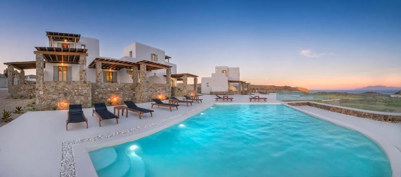 Legendary Suites Mykonos Town 4*,