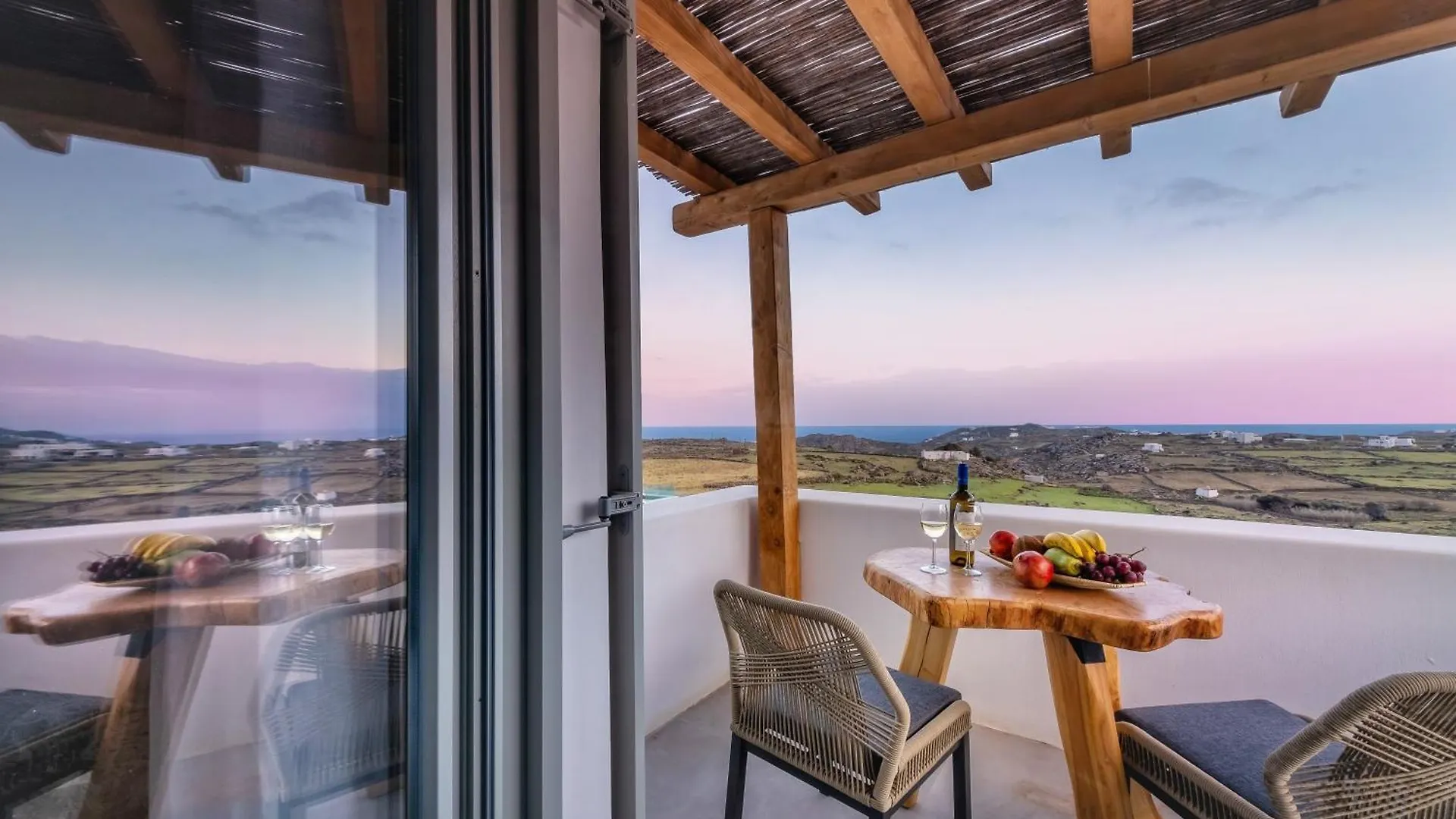 **** فندق Legendary Suites Mykonos Town اليونان