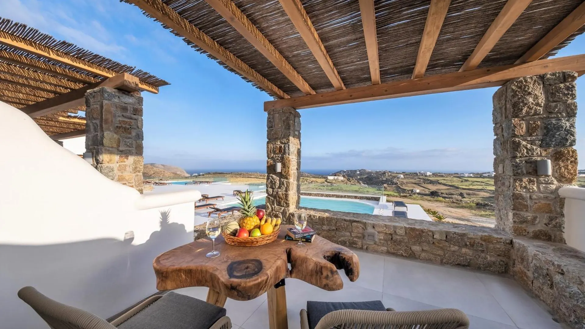 Legendary Suites Mykonos Town 4*,  اليونان