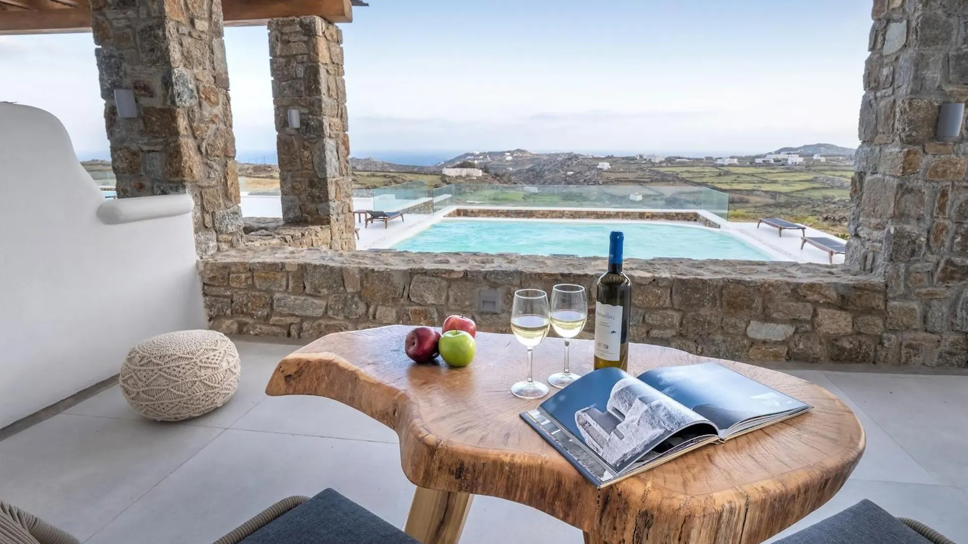 Legendary Suites Mykonos Town 4*,